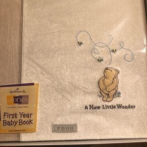 Classic Winnie The Pooh 1st Yr Baby Book